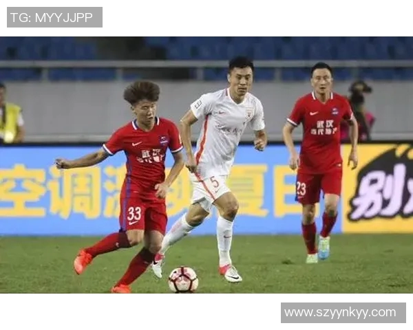 武汉飞盘队的拼搏之路:追寻梦想与团结的力量 武汉飞盘队的拼搏之路:追寻梦想与团结的力量