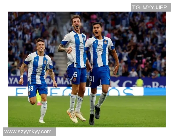 西甲联赛球队的战术风格解析：攻防平衡